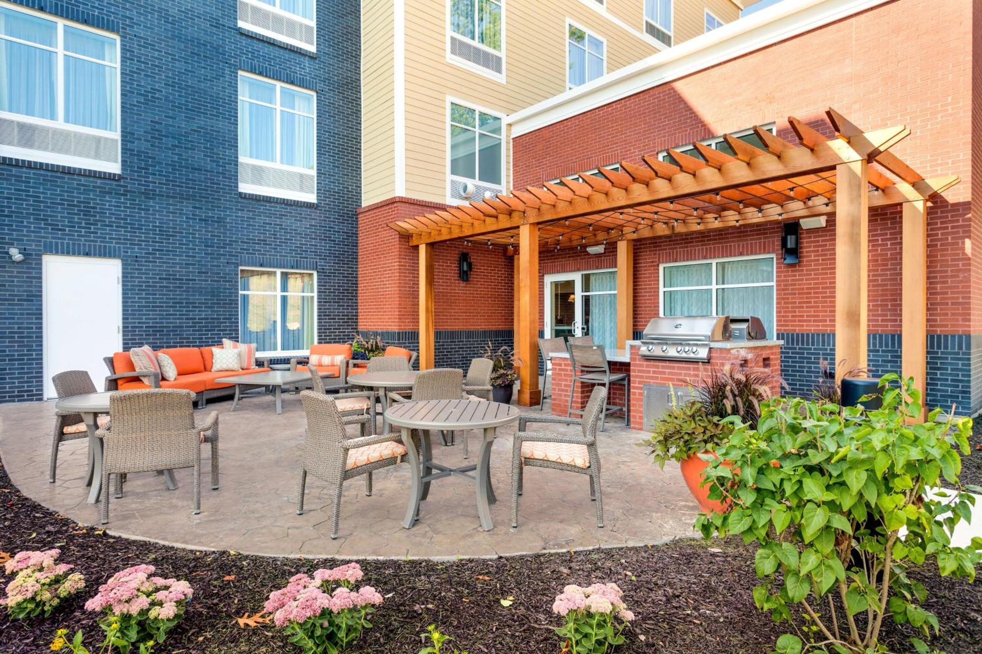 Homewood Suites By Hilton Gateway Hills Нашуа Екстер'єр фото