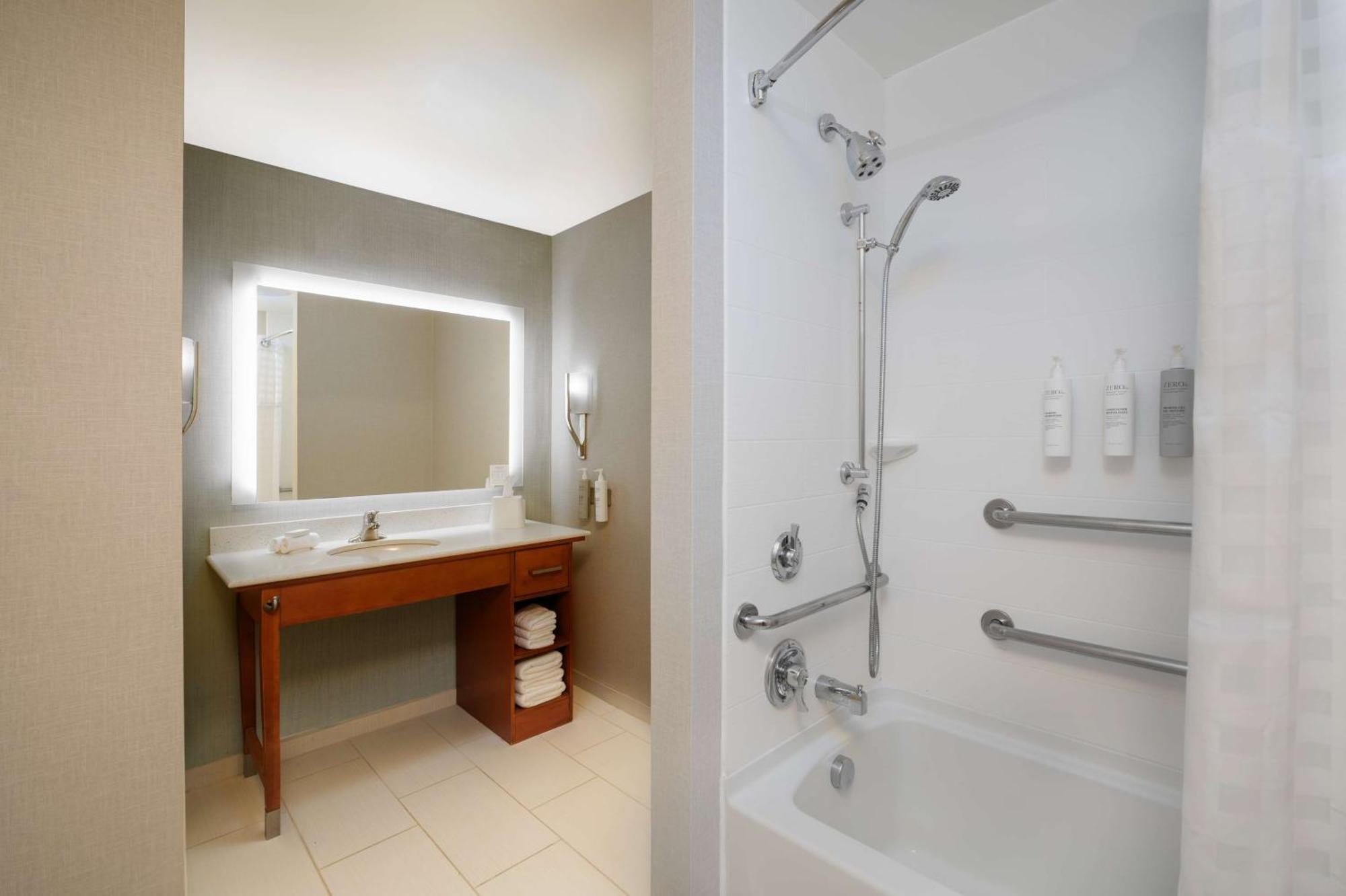 Homewood Suites By Hilton Gateway Hills Нашуа Екстер'єр фото